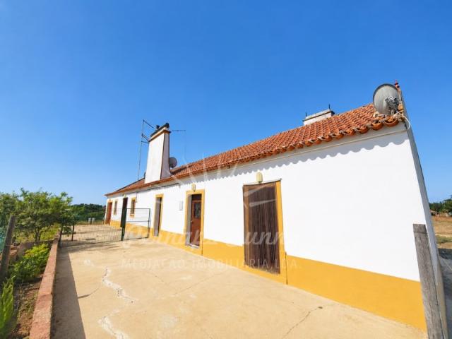 Terreno misto com Habitação