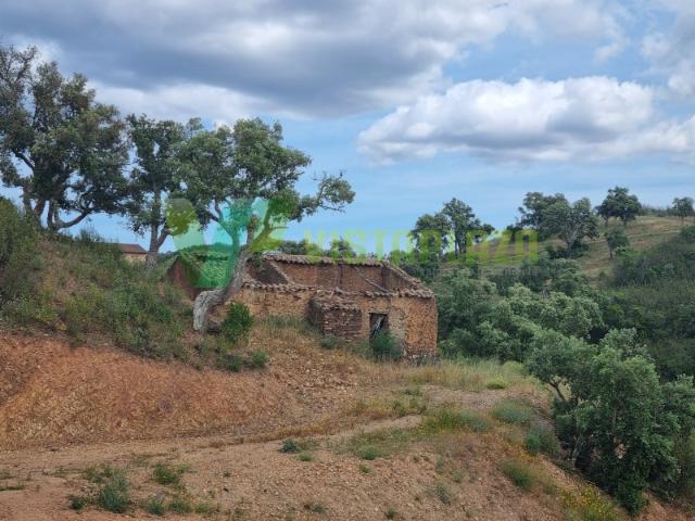 TERRENO MISTO COM RUÍNA PARA VENDA EM S.MARCOS DA SERRA,SILVES