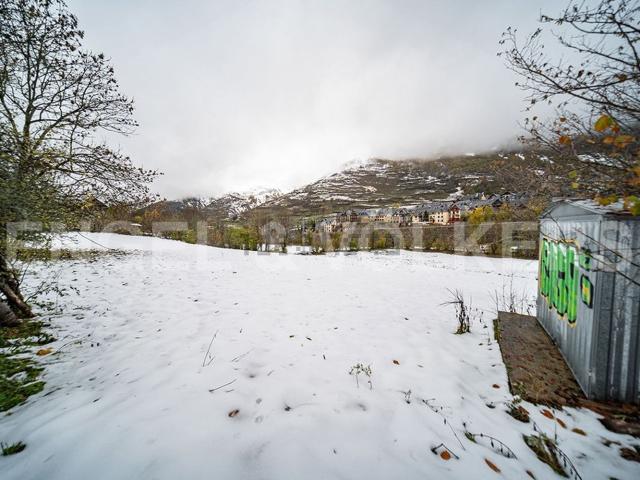 Terreno, Naut Aran