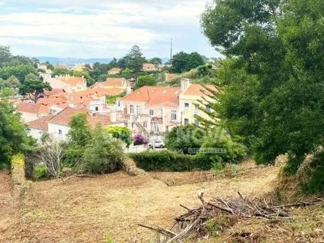 Terreno no centro da vila de Sintra