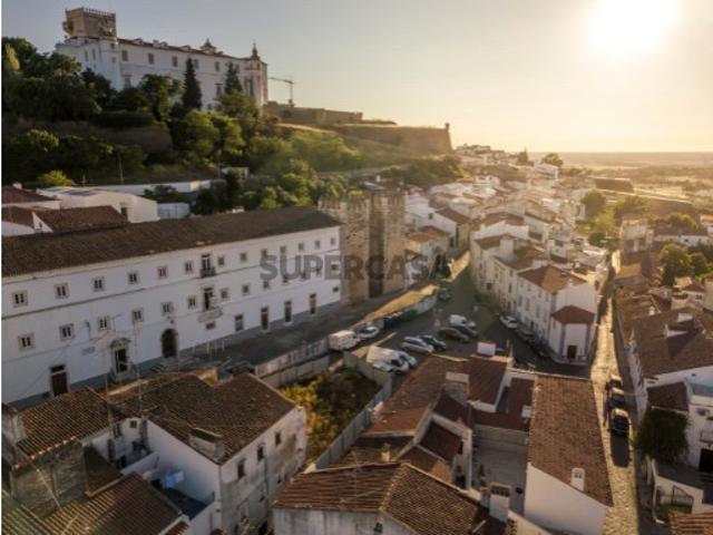 Terreno no centro historico Estremoz