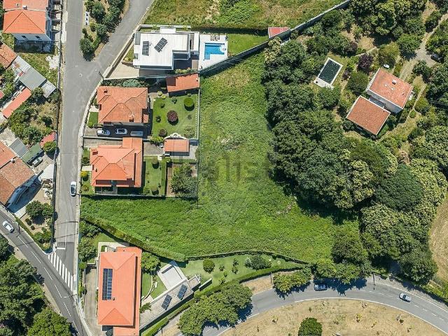 Terreno, Nogueiró e Tenões