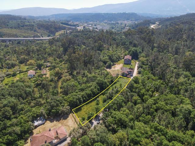 Terreno Novo em Foz de Arouce, Lousã 1496m² por 45.500€