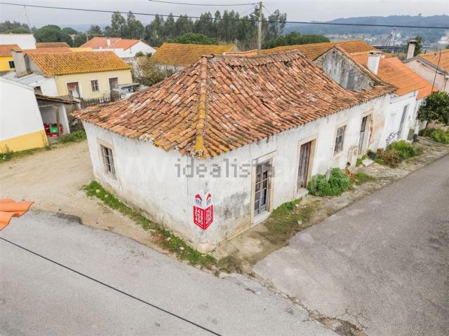 Terreno, Outeiro da Cortiçada