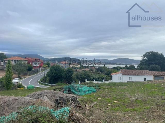 Terreno, O Rosal