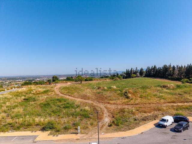 Terreno, Odiáxere