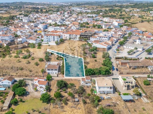 Terreno, Odiáxere