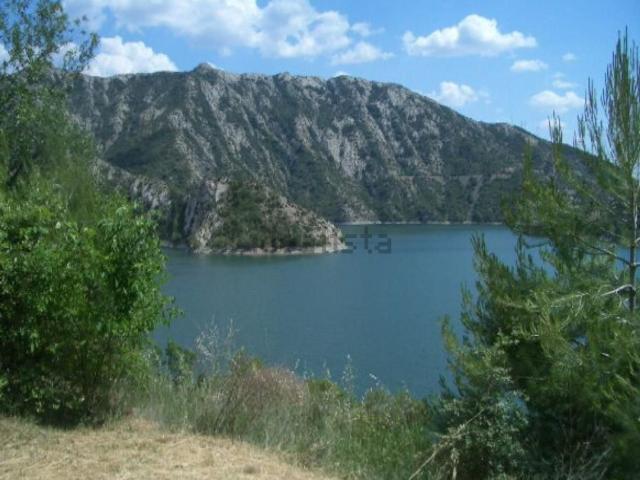 Terreno, Oliana