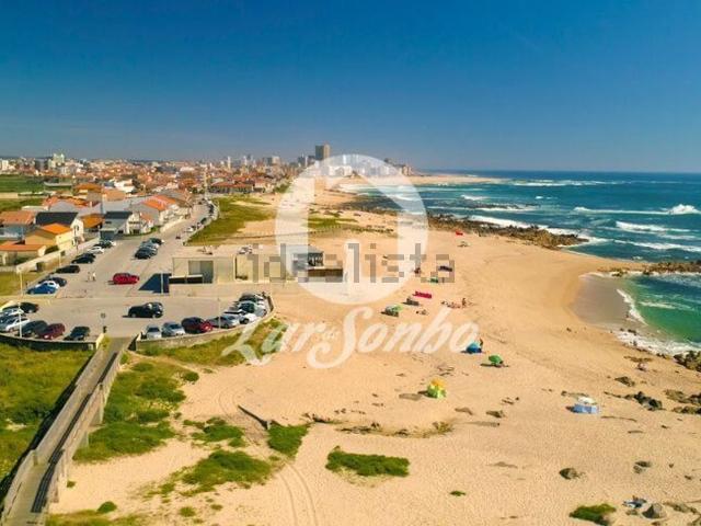 Terreno, Aver o Mar