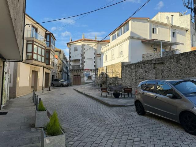 Terreno, A Guarda