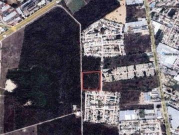 Terreno a un costado del Aeropuerto de Merida Yucatan