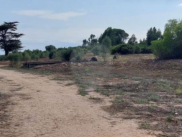 Terreno à venda em Amadora