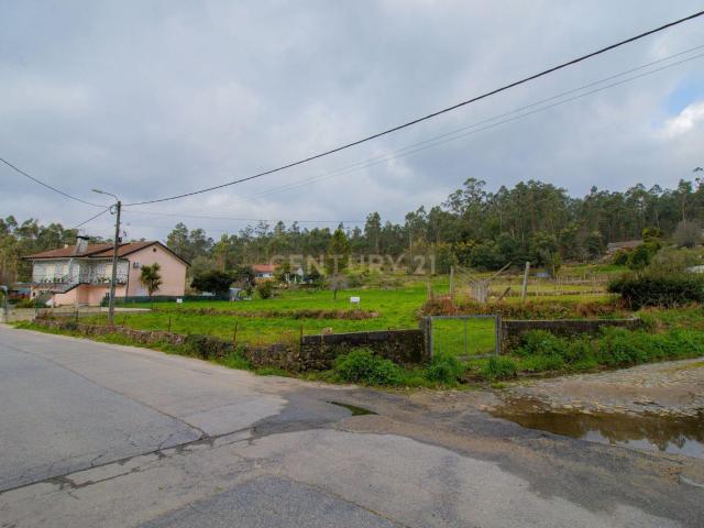 Terreno à venda em Alheira e Igreja Nova, Barcelos 1401m²