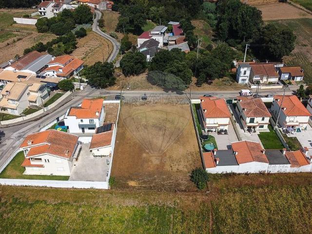 Terreno à venda em Aveiro