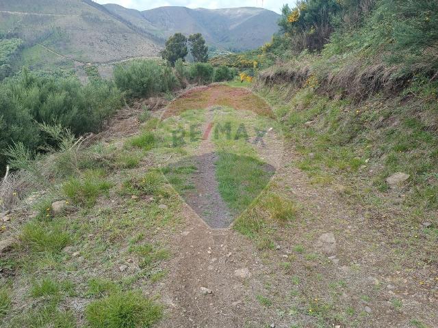 Terreno à venda em Baião