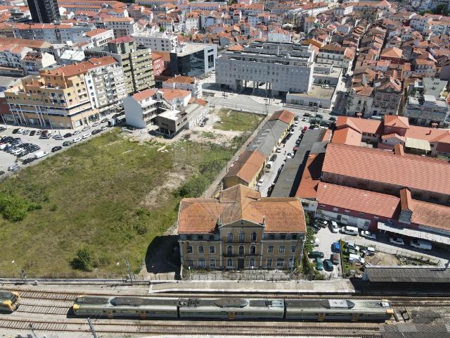 Terreno à venda em Baixa de Coimbra
