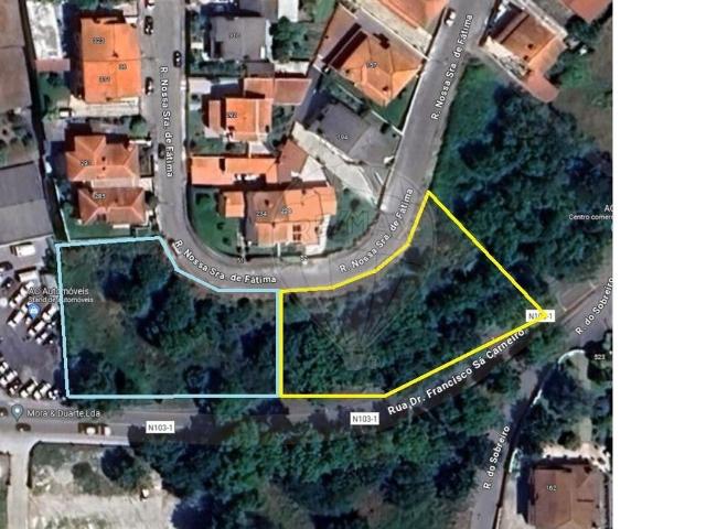 Terreno à venda em Barcelos