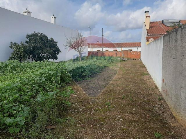 Terreno à venda em Beja