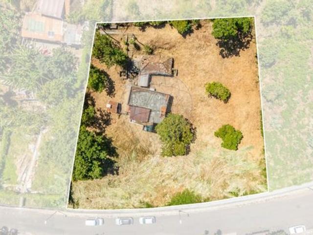 Terreno à venda em Funchal