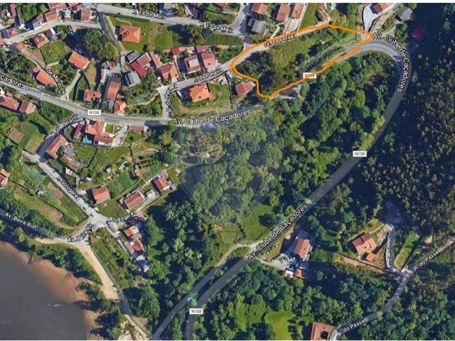 Terreno à venda em Jovim