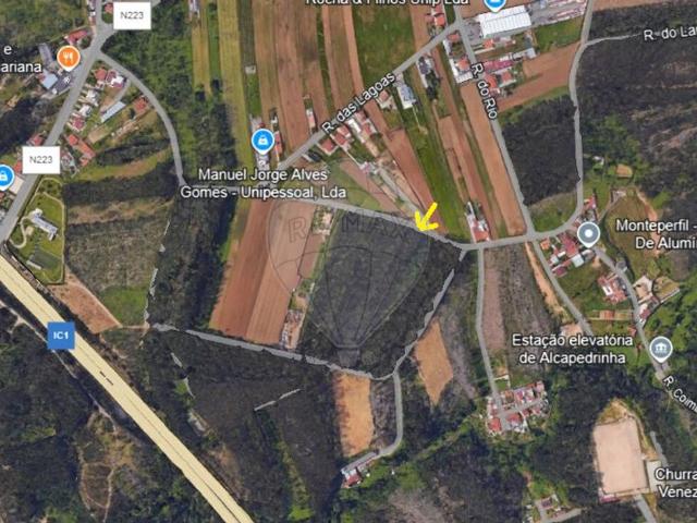 Terreno à venda em Ovar
