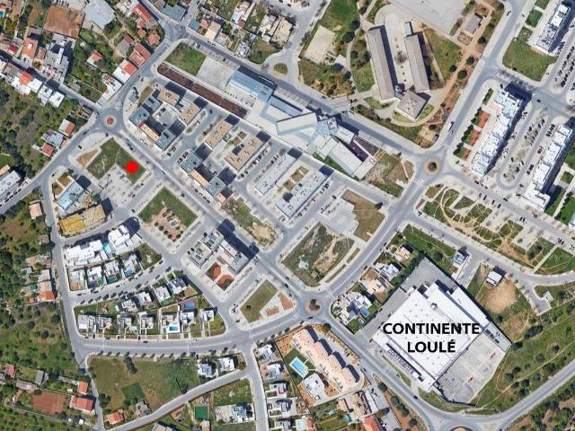 Terreno à venda em Loulé