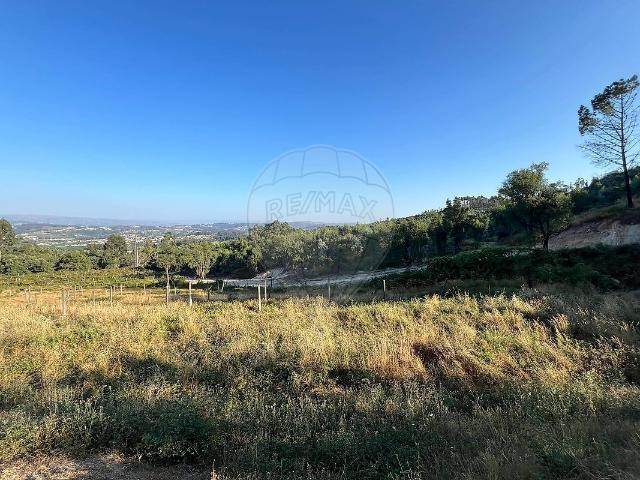 Terreno à venda em Lousada