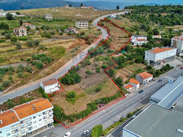 Terreno à venda em Lamego