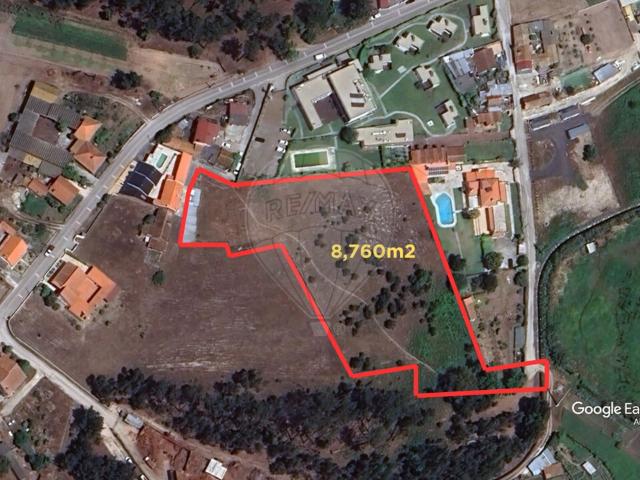 Terreno à venda em Leiria