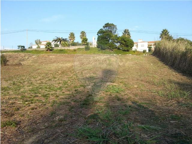 Terreno à venda em Marteleira