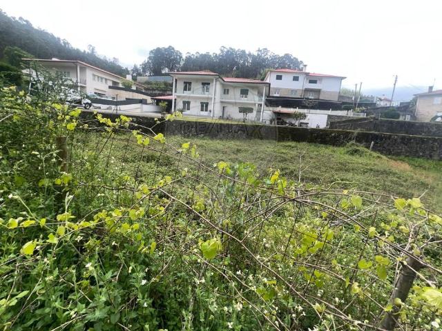 Terreno à venda em Ponte da Barca