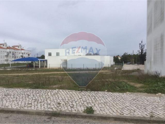 Terreno à venda em Montijo
