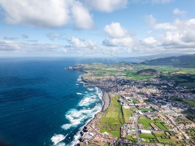 Terreno à venda em Ribeira Grande