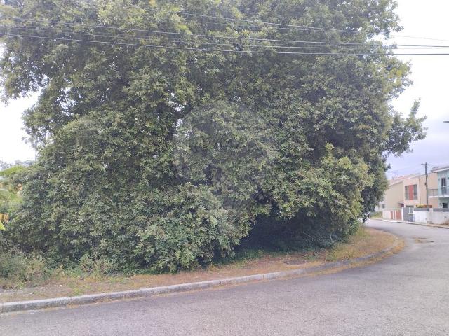 Terreno à venda em Vila Nova de Gaia