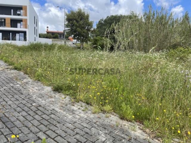Terreno de 790 m² em Leiria para construir