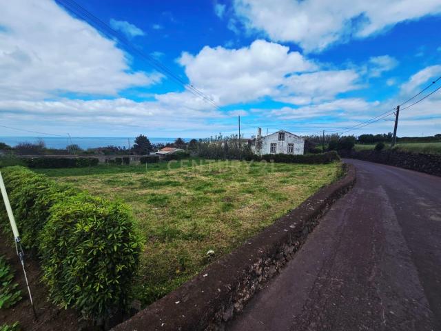 Terreno à Venda na Lomba da Fazenda – Nordeste, São Miguel, Açores