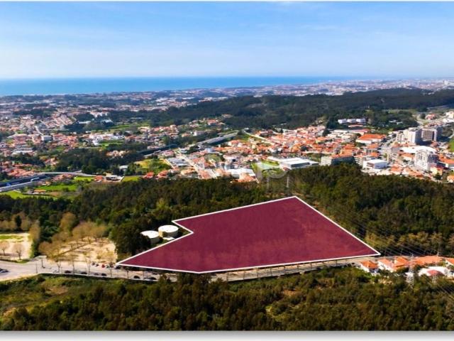 Terreno à venda Vila Nova de Gaia, Porto