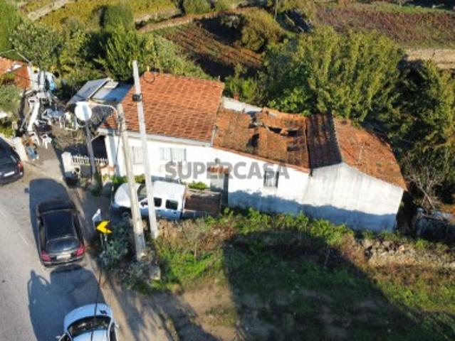 Terreno Agrícola com casa de arrumos