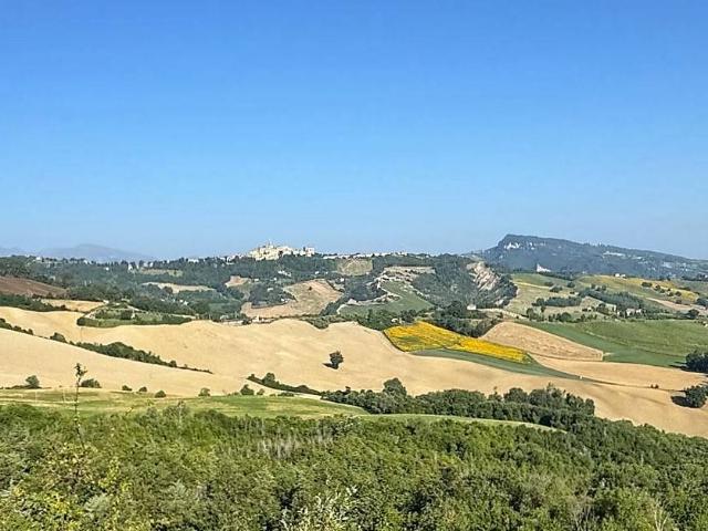 Terreno Agricolo con / Senza Piccolo Prefabbricato in vendita a Force, Bolognano