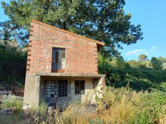 TERRENO AGRICOLO di 4 vani e di 37220 mq CASTELFIORENTINO rif. C 04