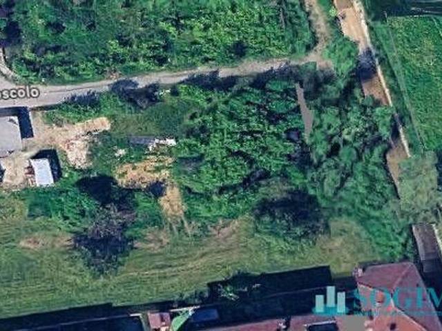 Terreno agricolo in vendita a Castel Rozzone