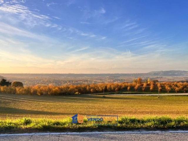 Terreno agricolo in vendita a Cherasco