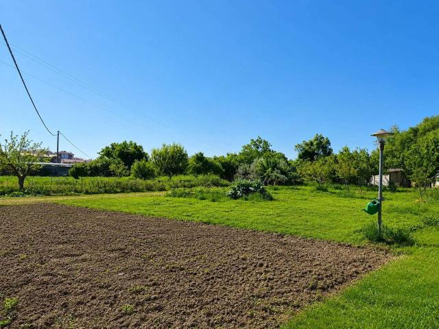 Terreno agricolo in vendita a Chiaravalle
