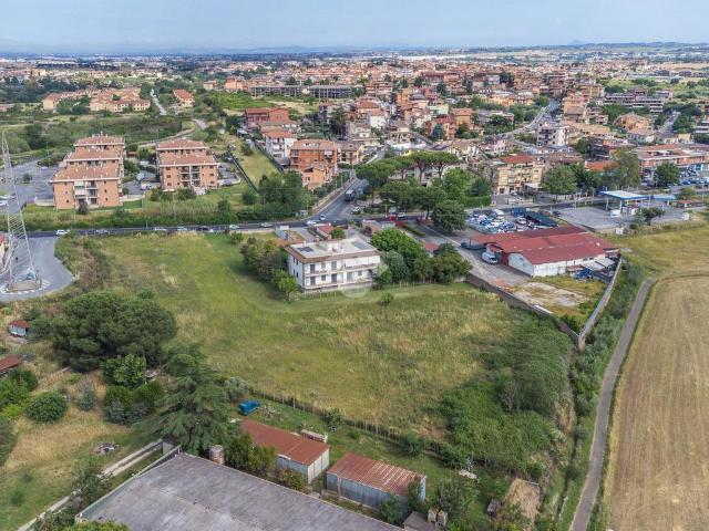 Terreno agricolo in vendita a Roma