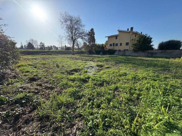 Terreno agricolo in vendita a Roma
