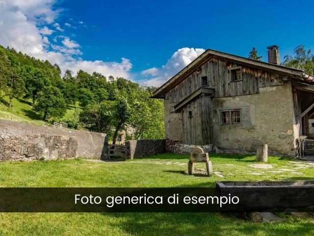 Terreno agricolo in vendita a Sarzana