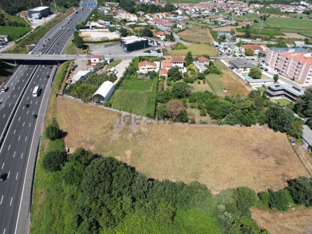 Terreno, Águas Santas