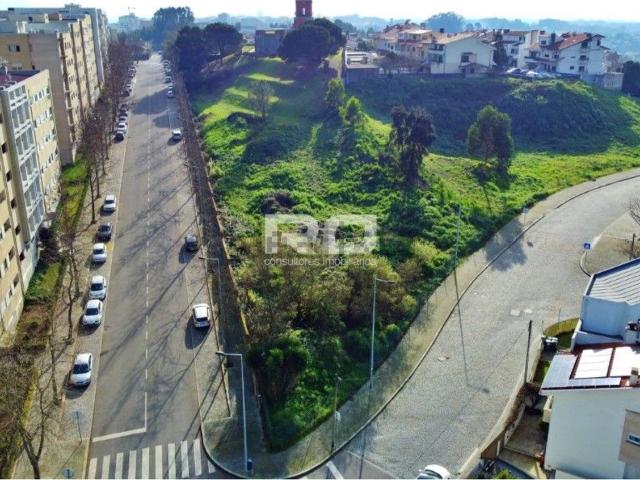 Terreno, Águas Santas