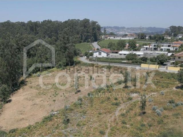Terreno, Airães