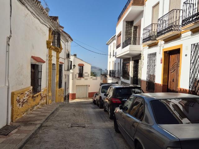 Terreno, Alora